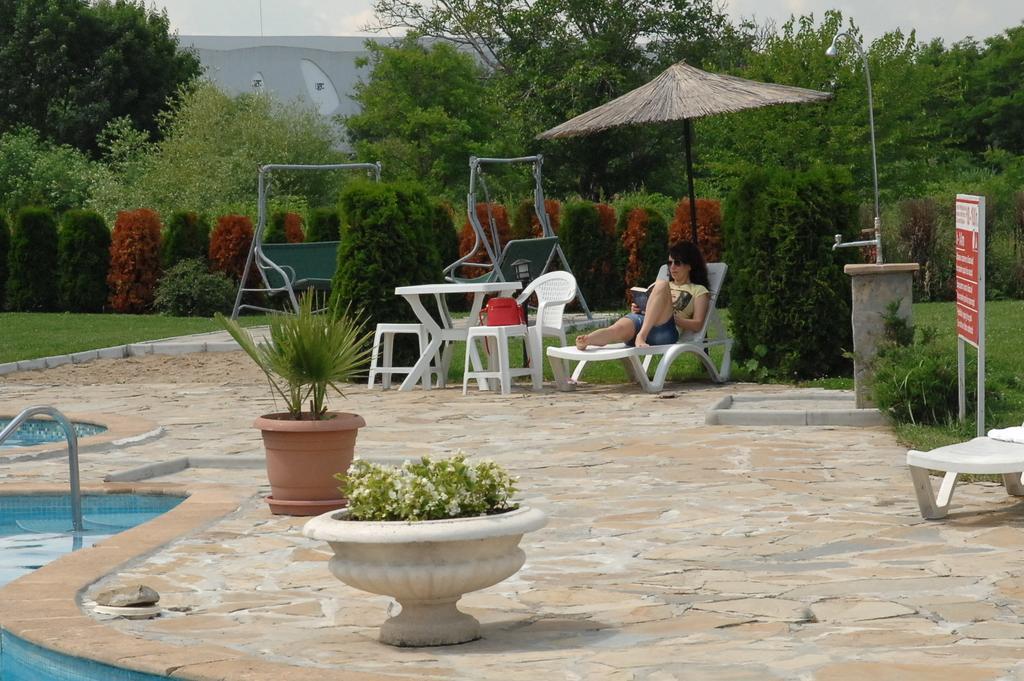 Park Hotel Argo Obzor Eksteriør billede